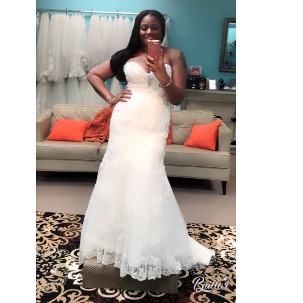 FREE‼️Wedding Dress BRAND NEW NEVER WORN 💍👰🏻💍